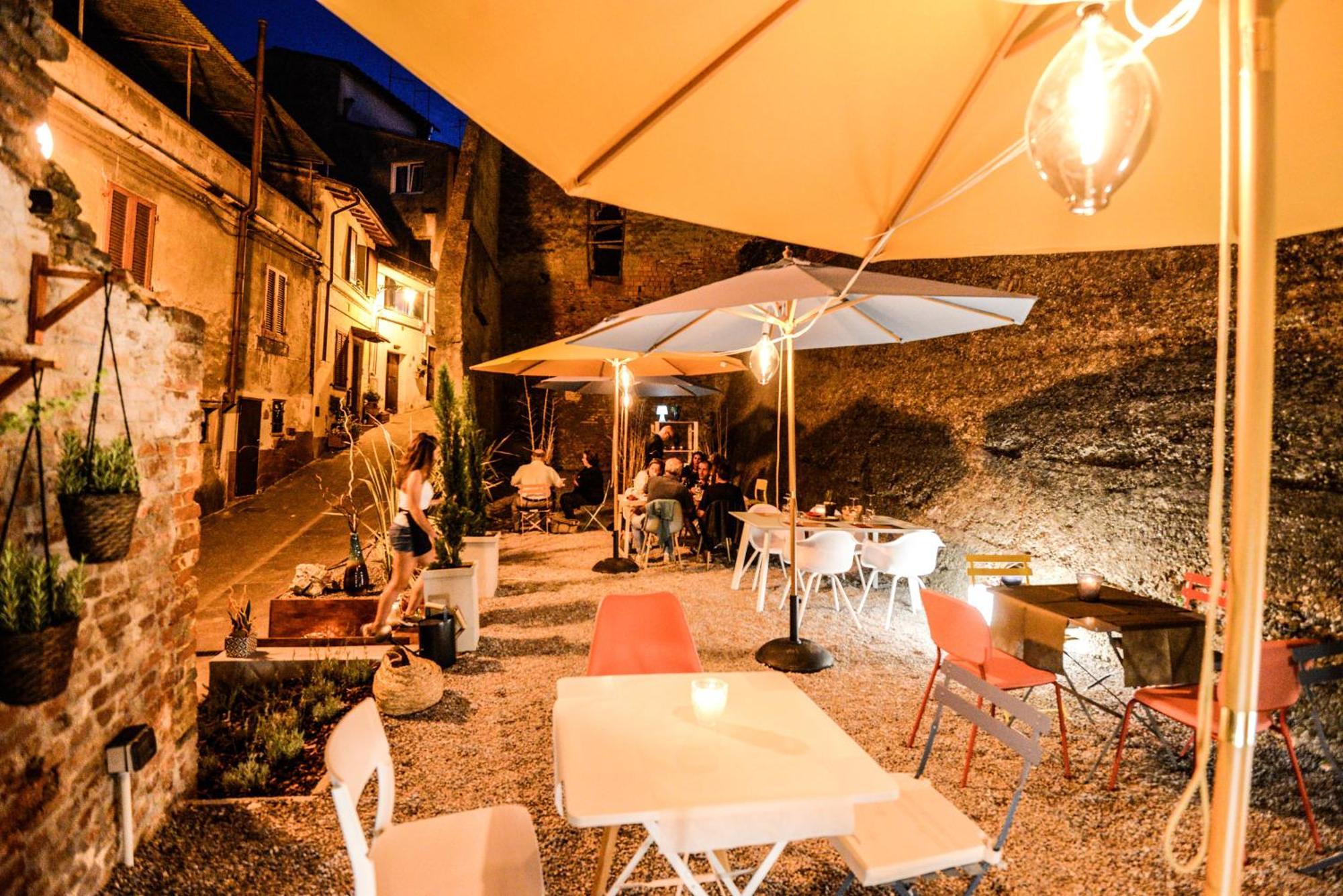 Art Suite Gallery Santa Maria a Monte Exterior foto